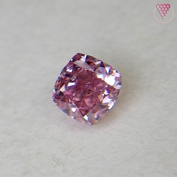 0.077 Carat Fancy Vivid Purplish Pink VS2 CGL Japan Natural Loose Diamond 天然 ピンク ダイヤモンド ルース Cushion Shape