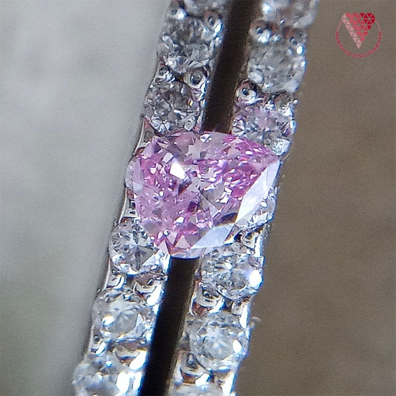 多様な 0.115 ct Fancy Pink SI2 CGL 天然 ピンク ダイヤモンド ルース クッション シェイプ DIAMOND 裸石、ルース  ACRESOURCESCOM