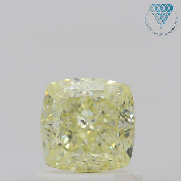 1.04 Carat, U-V Natural Diamond, Cushion Shape, VVS2 Clarity, GIA 2