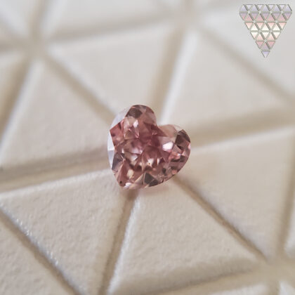 0.093 Ct Fancy Pink Si1 Heart AGT Japan Natural Loose Diamond Exchange Federation